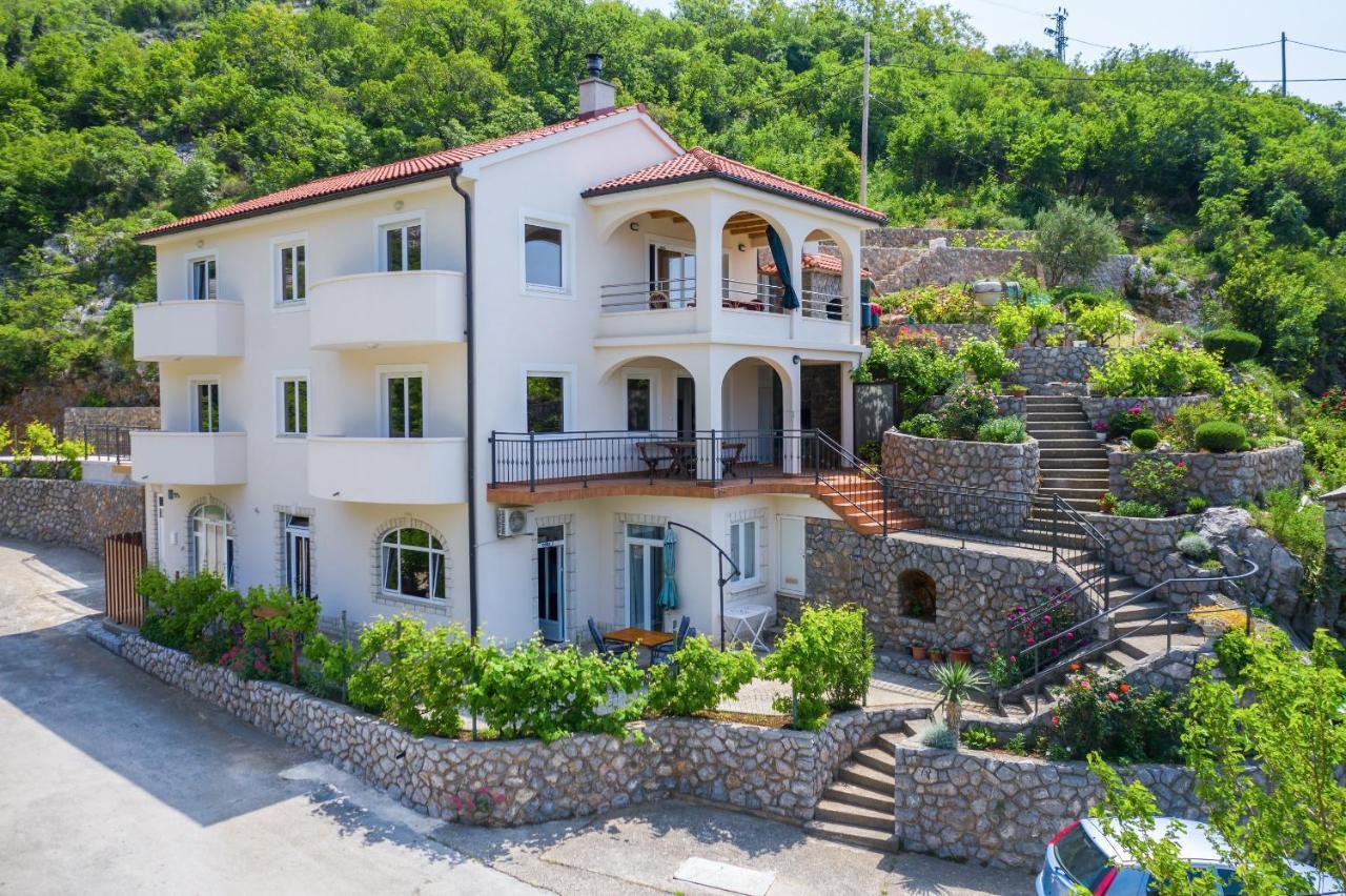 Dora Apartment Senj  Ngoại thất bức ảnh