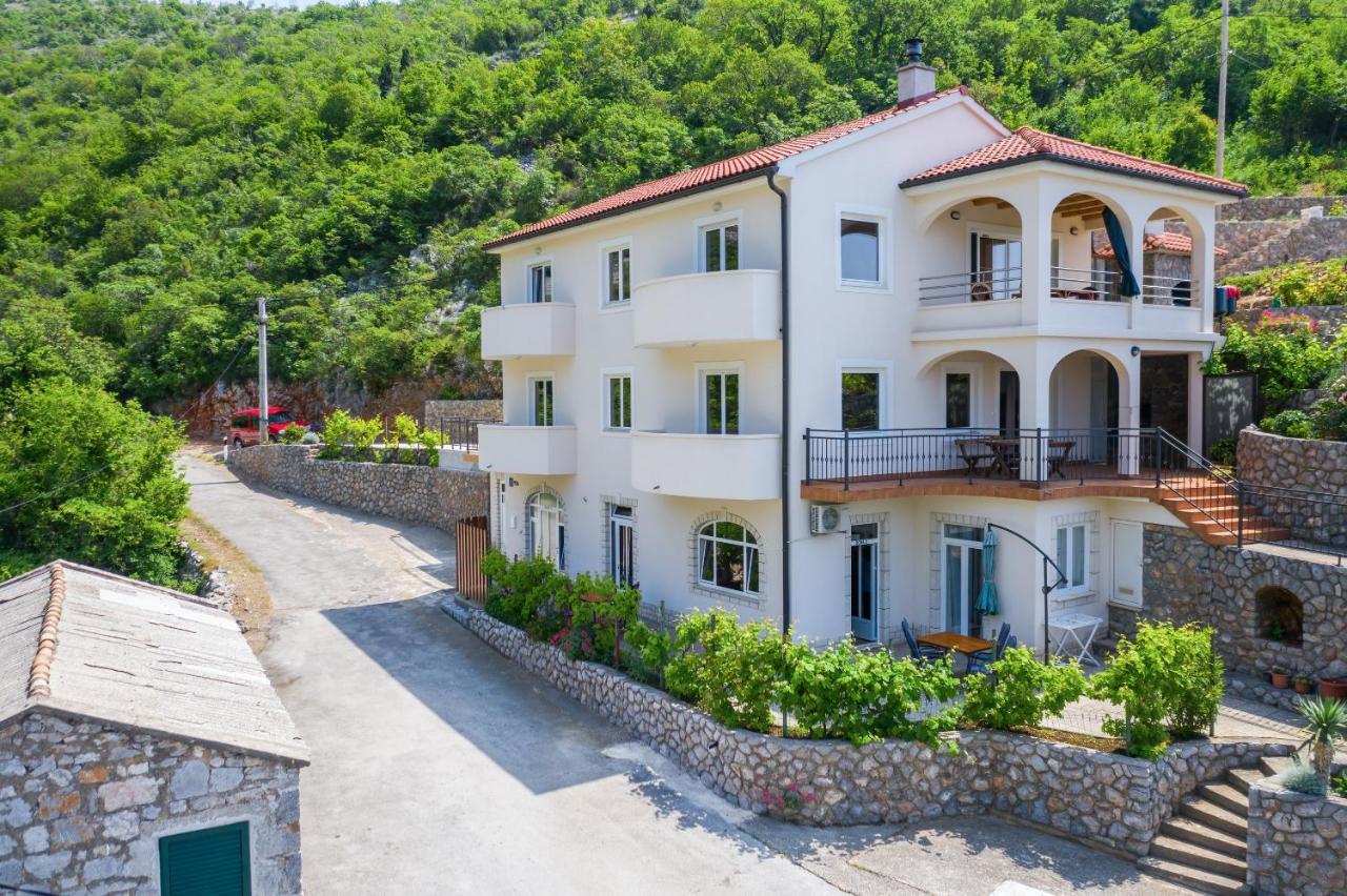 Dora Apartment Senj  Ngoại thất bức ảnh